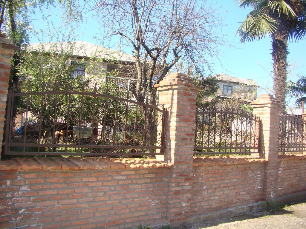 Guest House Temuri Batumi Zewnętrze zdjęcie